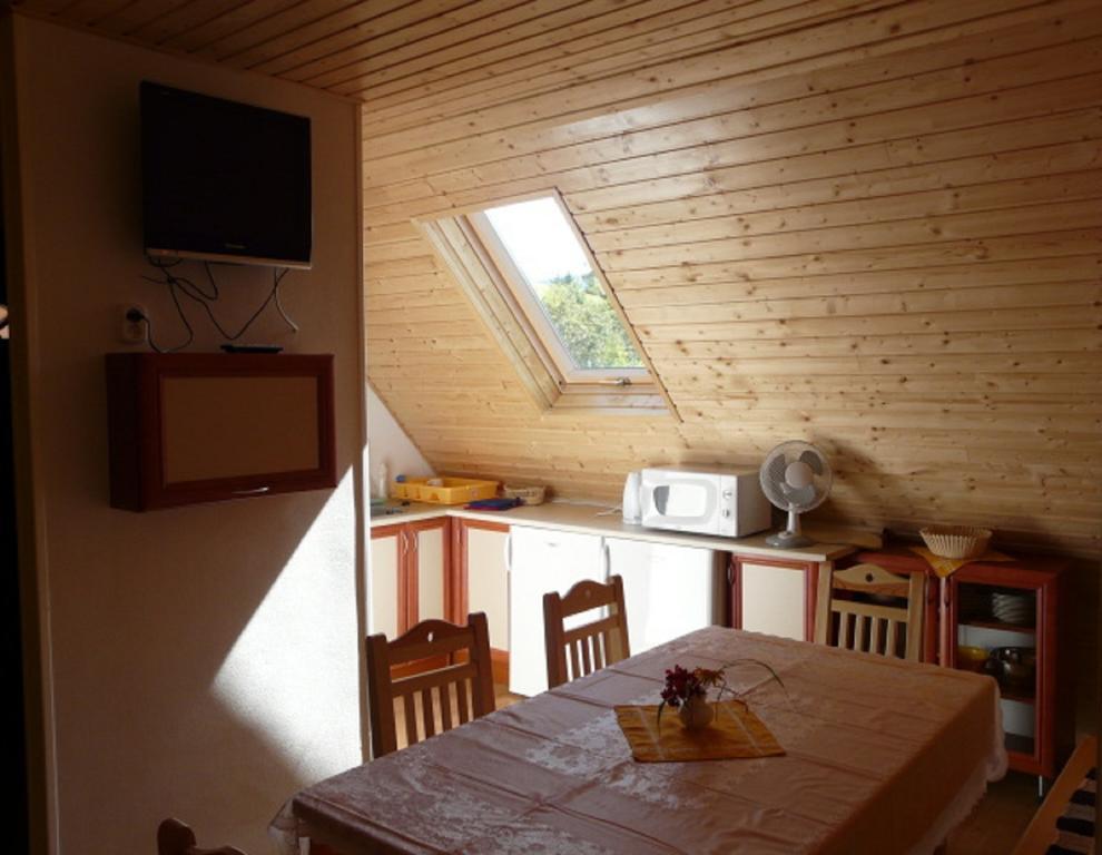 Guest House Privat Marika Zavazna Poruba Exterior photo